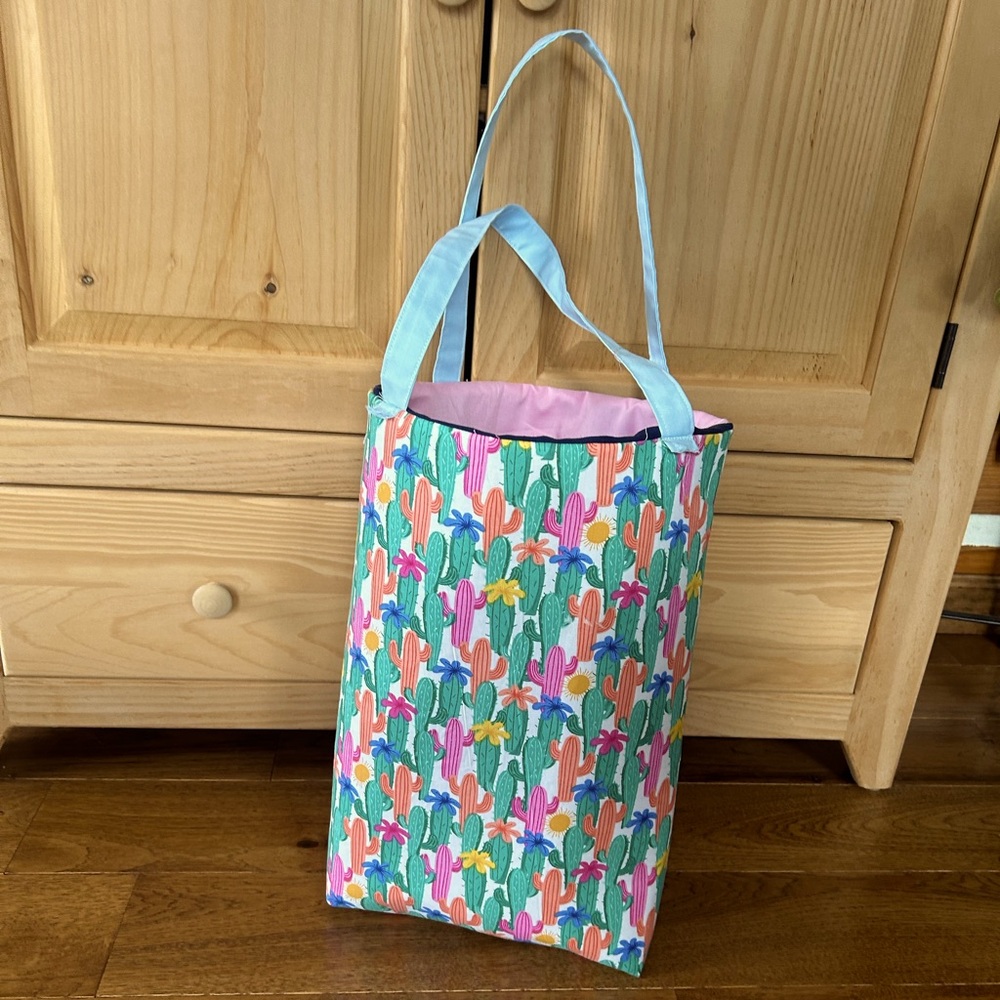 Tote bag